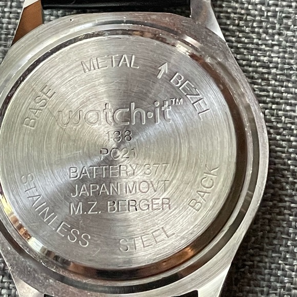 Watch It Men’s Quartz Wrist Watch Navy Blue Face Black Leather Adjustable Band - Picture 8 of 8